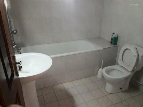 In-africa Stay (One Luxury And Comfortable Bedroom)