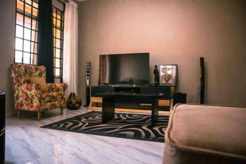 Apartamento Cheery Full Home With Free Wifi, Parking?.