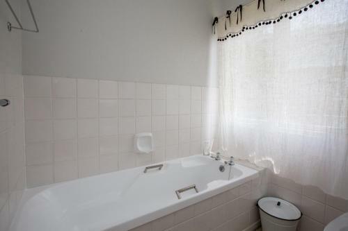 Kani Traki Beach Cottage
