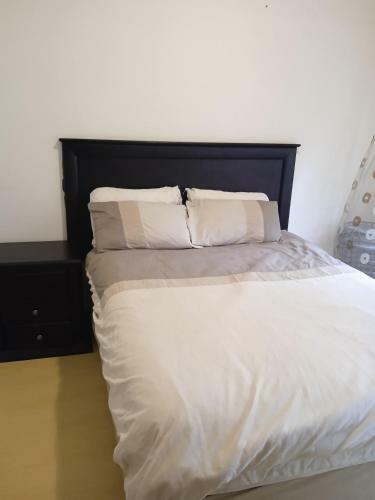 12 Folkestone 2 Private Bedrooms And Bathroom With Common Area Shared