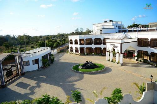 Hotel White Peacock Resort
