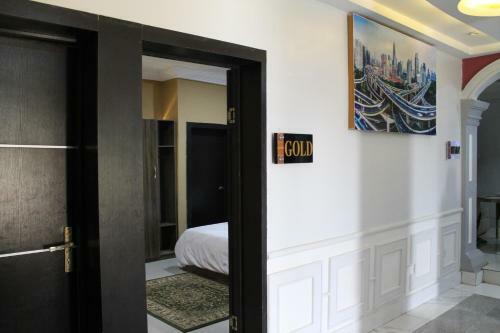 Keqs Hotel