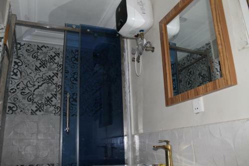 Keqs Hotel