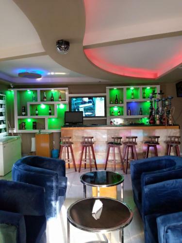 Keqs Hotel