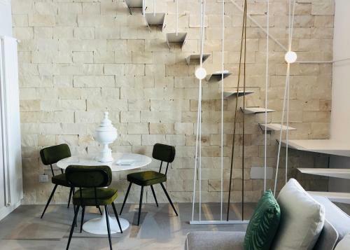 Marialuisa White Suite Apart