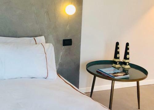 Marialuisa White Suite Apart