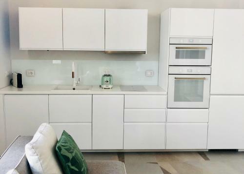 Marialuisa White Suite Apart