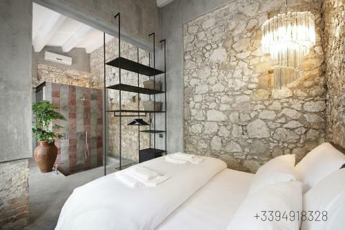 Hostal Isonzo Suites