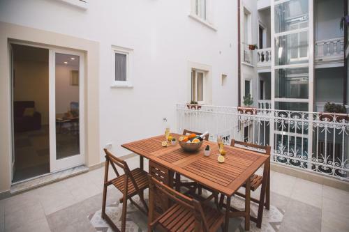 New Apartment With Patio