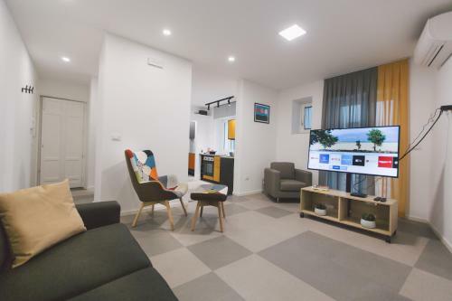 New Apartment With Patio