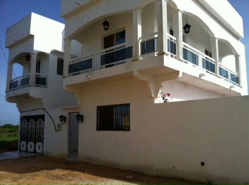 Villa � Thi�s Avec Piscine � 15mn de L'a�roport
