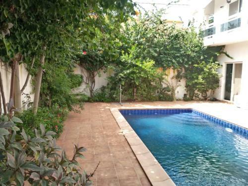 Villa � Thi�s Avec Piscine � 15mn de L'a�roport