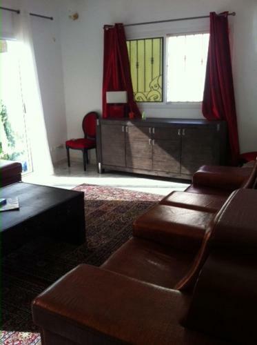 Villa � Thi�s Avec Piscine � 15mn de L'a�roport