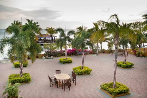 Hotel Aruba Surfside Marina