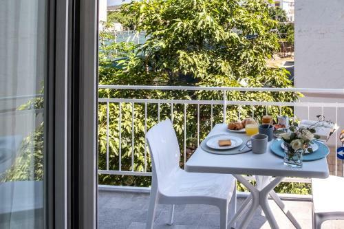 Leone Rosso Apartments
