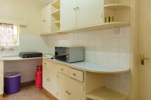 Hostal Celio Jardine Lavington