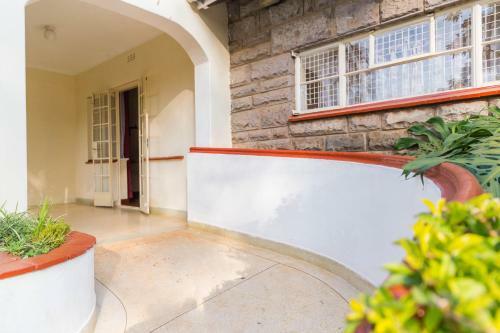 Hostal Celio Jardine Lavington