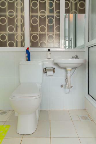 Hostal Celio Jardine Lavington