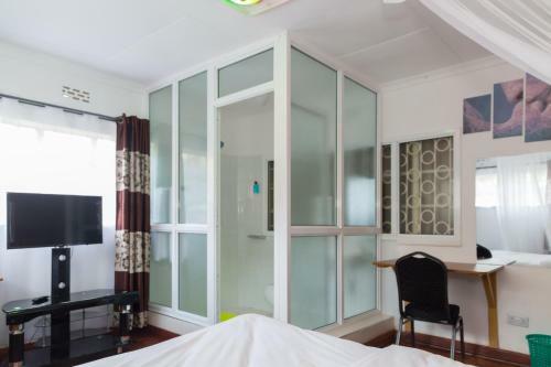 Hostal Celio Jardine Lavington