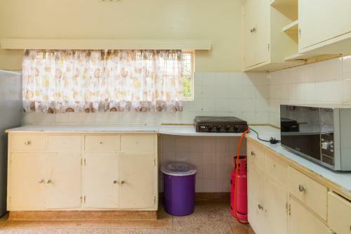 Hostal Celio Jardine Lavington