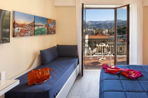 Hostal Parco Tasso Guest House