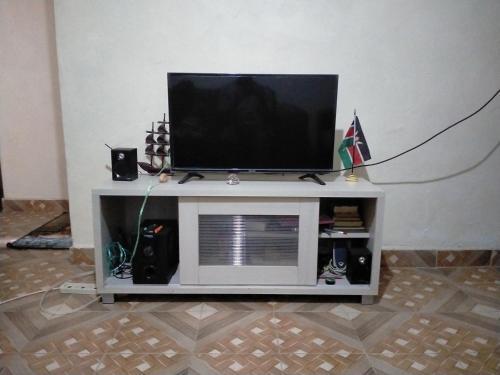 One Bedroom Apartment Located In Shooters, Utawala.