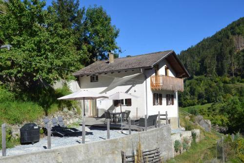 Stilfser H�uschen Mit Blick Auf K�nig Ortler