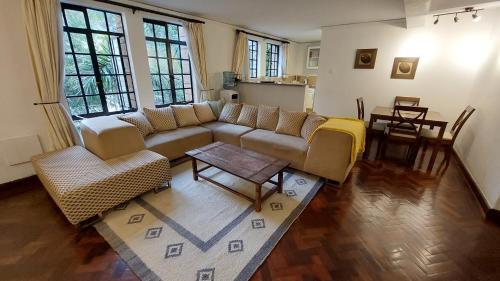 Peaceful, Spacious, Open-plan 2br Apartment Set In Large Mature Garden.