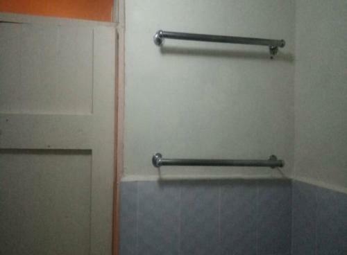 Hostal Quiet Comfortable Studio With Mature Garden View.