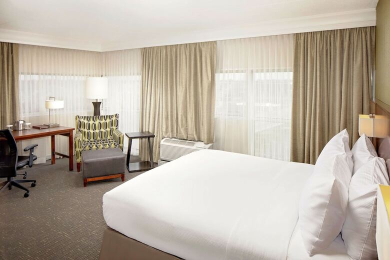 Doubletree By Hilton Hotel South Bend