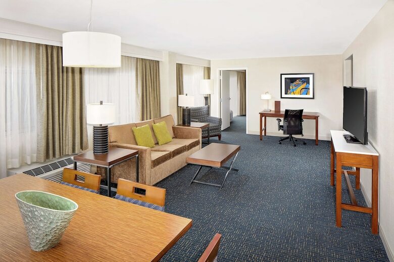Doubletree By Hilton Hotel South Bend