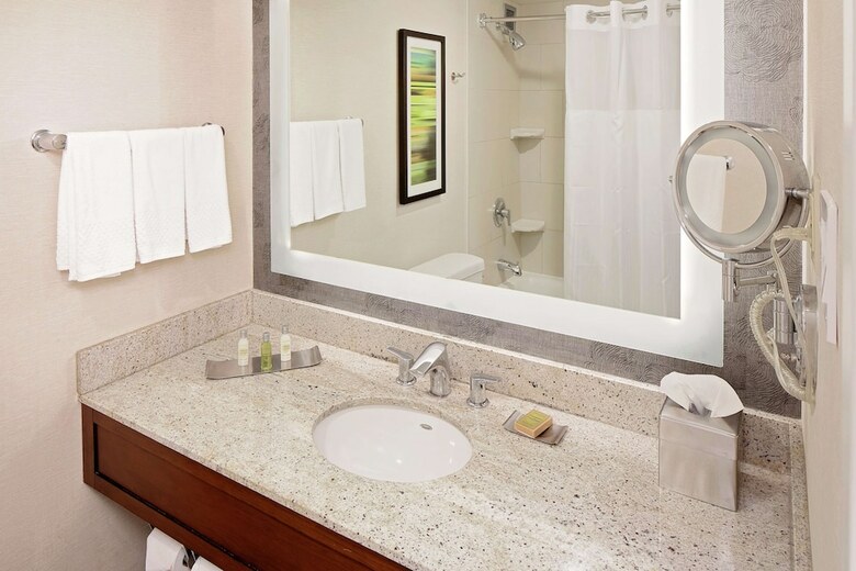Doubletree By Hilton Hotel South Bend