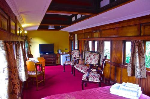 Villa Codrington Settlement & Gardens