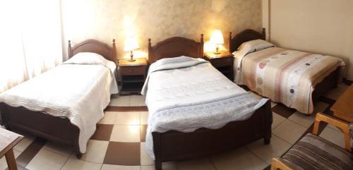 Hostal Versalles