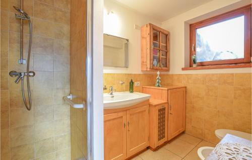 Stunning Home In Telve Di Sopra With 2 Bedrooms