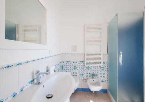 B&B N�stos