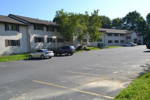 Hotel Latham Inn