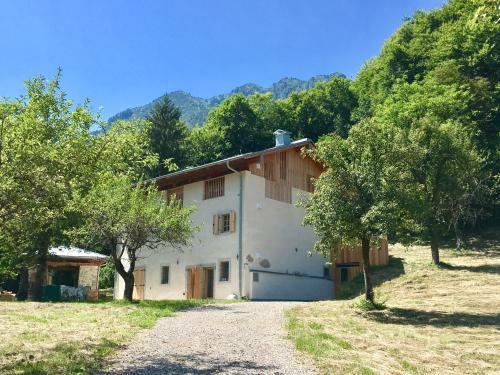 Hostal Villa Iagra Ledro