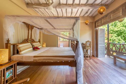 Bed & Breakfast Tombo House