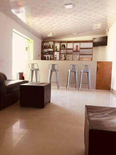 Hostal Naties Guest House