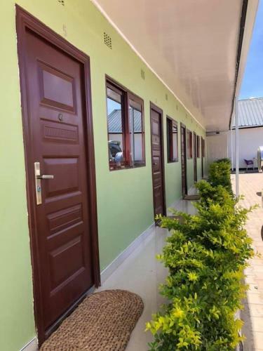 Hostal Naties Guest House
