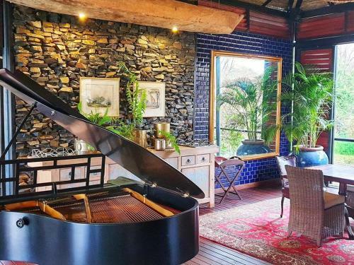 Mukwa River Lodge