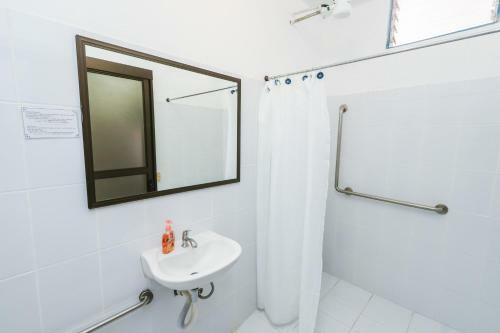Hotel Flor Blanca