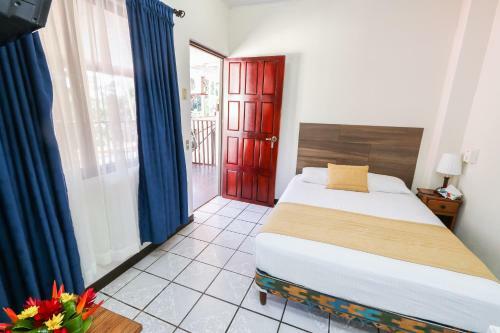 Hotel Flor Blanca