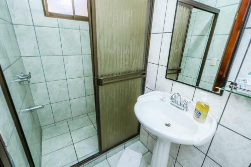 Hotel Flor Blanca