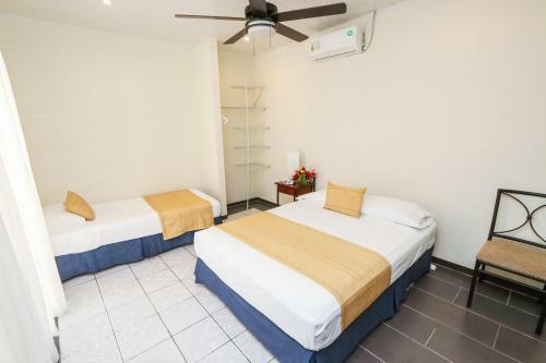 Hotel Flor Blanca