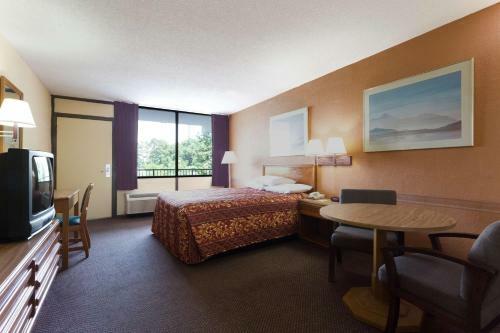 Motel Days Inn Raleigh South