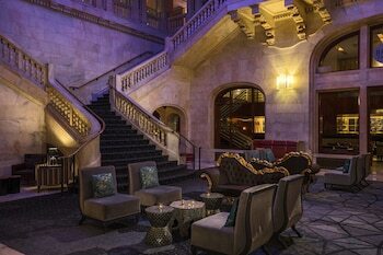 Renaissance Pittsburgh Hotel