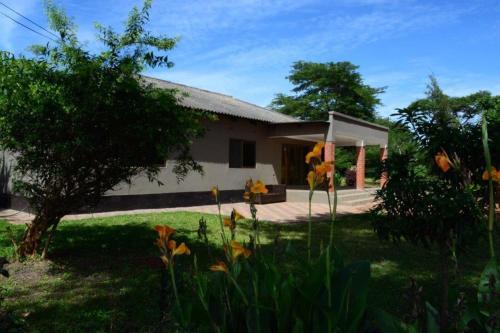 Serviced Apartment (3 Bedrooms)