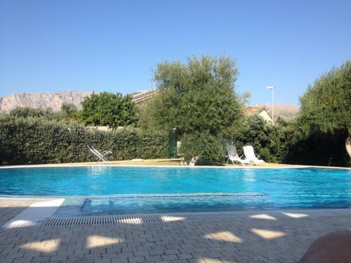 Deliziosa Villa A 500 Metri Dal Mare Con Piscina